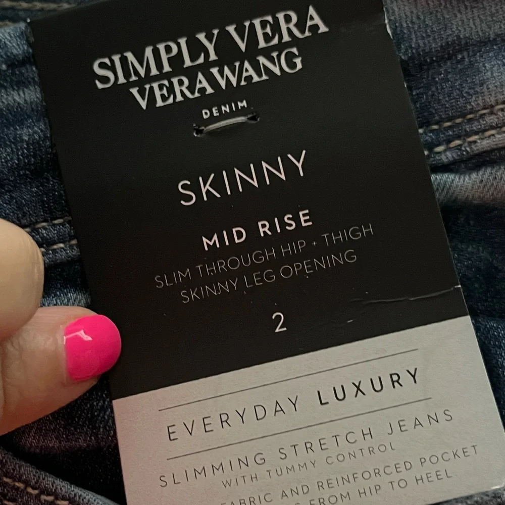 NWT Simply Vera Vera Wang mid-rise skinny jeans